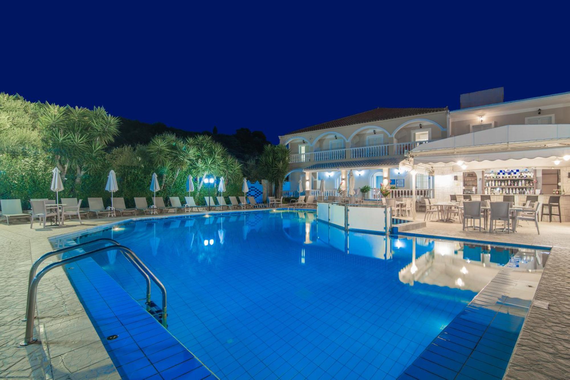 Daisy Hotel Planos  Luaran gambar